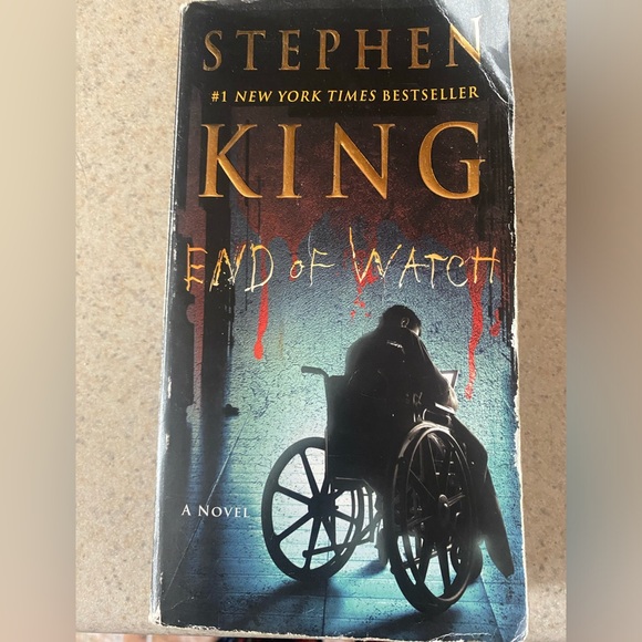End of Watch - (Bill Hodges Trilogy) by Stephen King (Paperback) - Picture 2 of 4